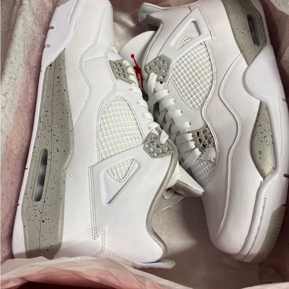 Jordan 4 White Oreo Size 9.5
